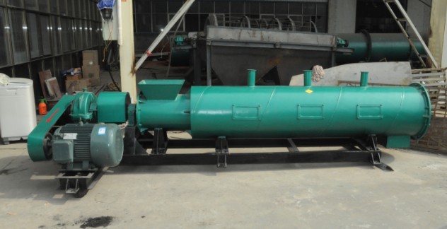 新型有機(jī)肥造粒機(jī)